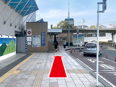 米子駅出口からバス停まで2