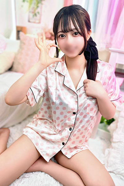�肹